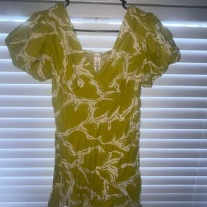 Jessica Simpson Green and White Dress